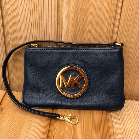 💟 Michael Kors Wristlet Small Shoulder Bag ECU - Picture 2 of 8